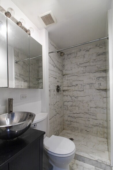 More Photos Of 133 E 35th St, New York Apartments For Sale