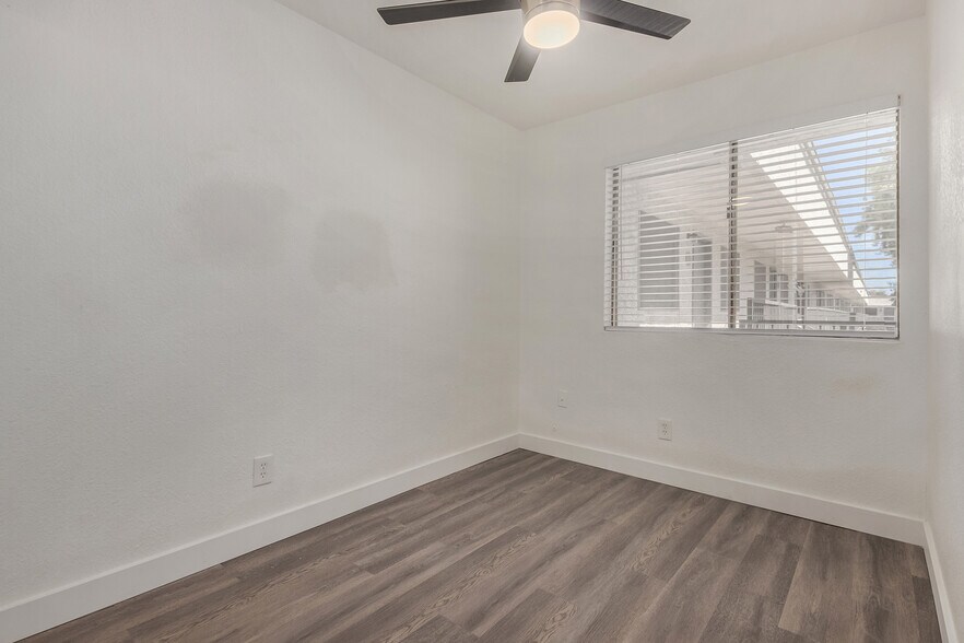 More Photos Of , Phoenix Multifamily For Sale