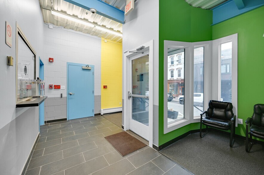 More Photos Of 170-172 Spring St, Newton Office Residential For Sale