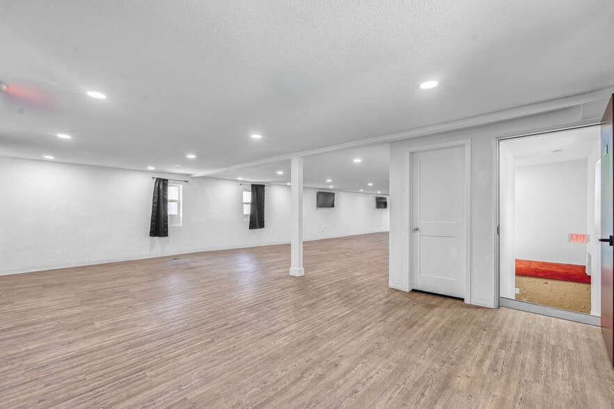 More Photos Of 6600 Federal Blvd, Denver Freestanding For Sale
