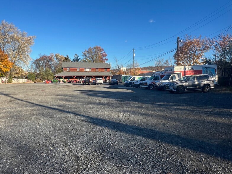 More Photos Of 1542 Union Valley Rd, West Milford Garden Center For Sale