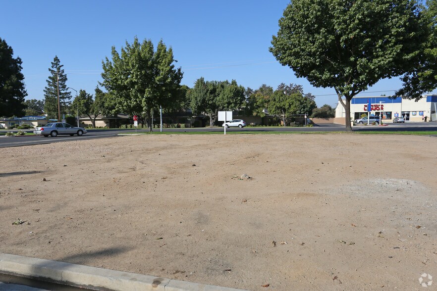 More Photos Of N 1st & Gettysburg Ave, Fresno Land For Lease