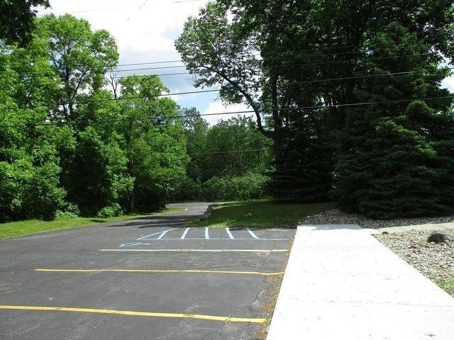 More Photos Of 7217 Sashabaw Rd, Village of Clarkston Office Residential For Sale