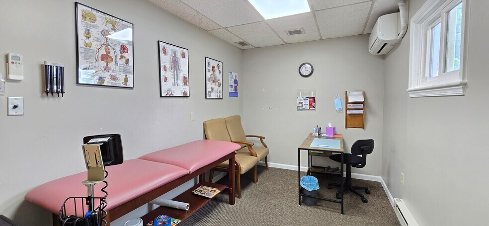 More Photos Of 339 E Antietam St, Hagerstown Office For Lease