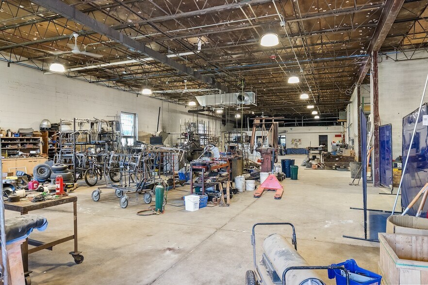 More Photos Of 3050 Wagner Rd, Waterloo Freestanding For Sale