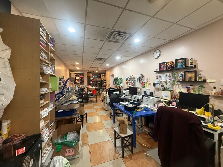 More Photos Of 1135 S 9th St, Philadelphia Storefront Retail Residential For Sale