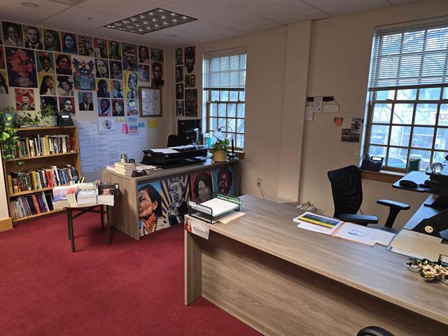 More Photos Of 105 Main St, Windsor Office For Sale