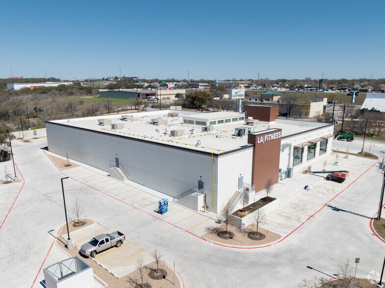 More Photos Of 9955 Braun Rd, Helotes Health Club For Sale