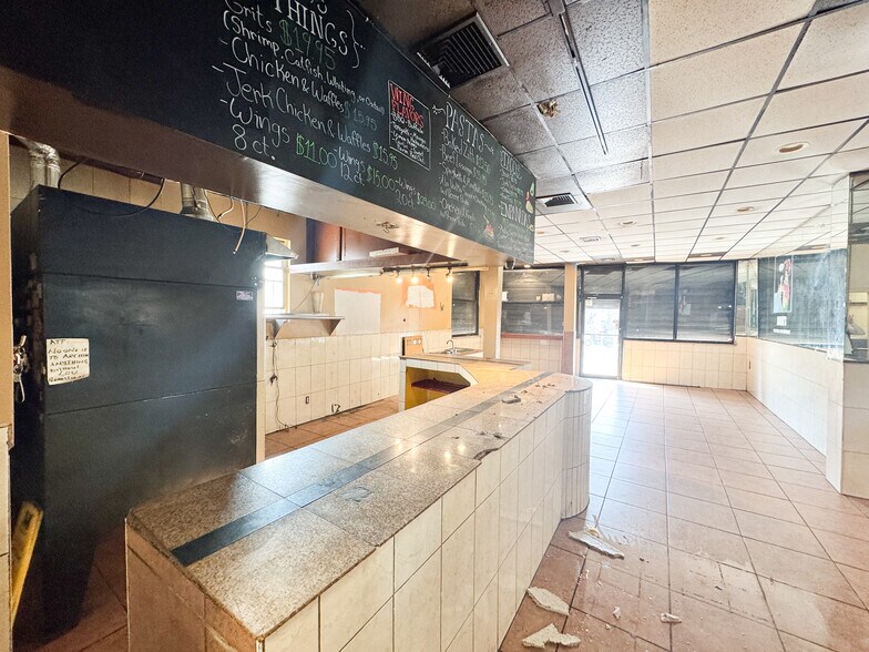 More Photos Of 2339 Astoria Blvd, Long Island City Apartments For Lease