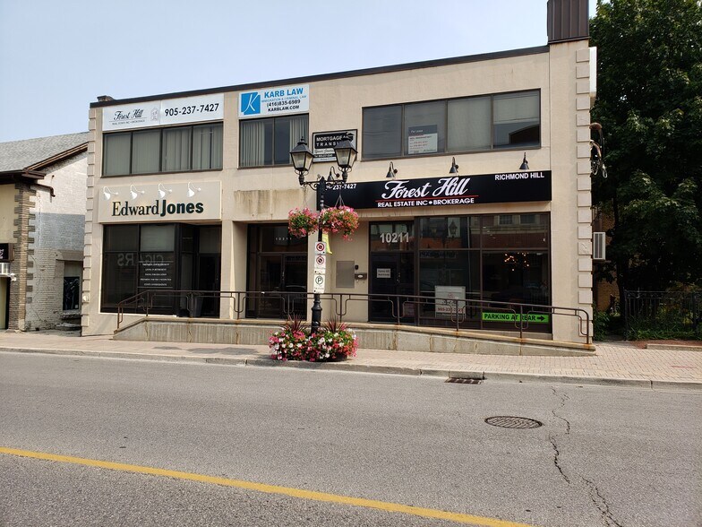 More Photos Of 10211 Yonge St, Richmond Hill Coworking Space
