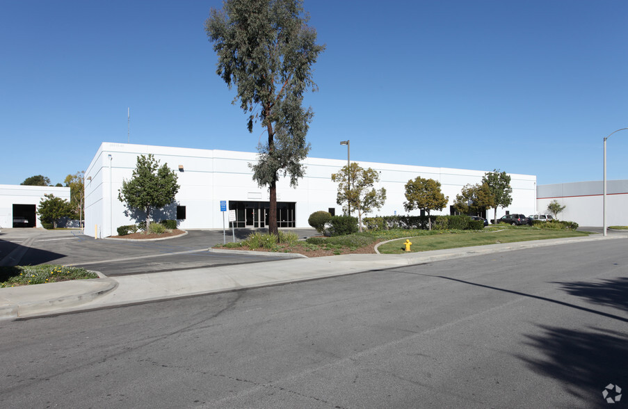 Primary Photo Of 20515-20545 Paseo Del Prado, Walnut Warehouse For Lease