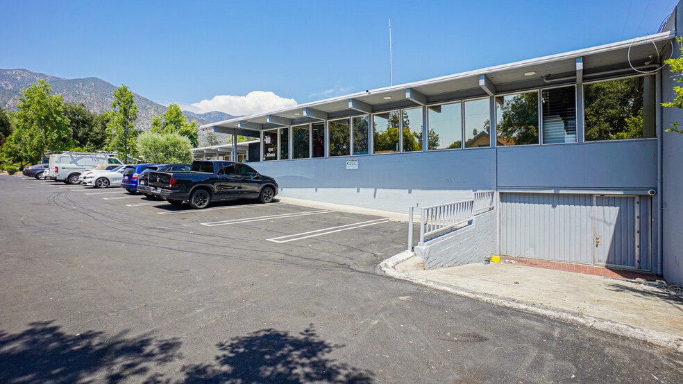 More Photos Of 370 W Sierra Madre Blvd, Sierra Madre Storefront For Lease