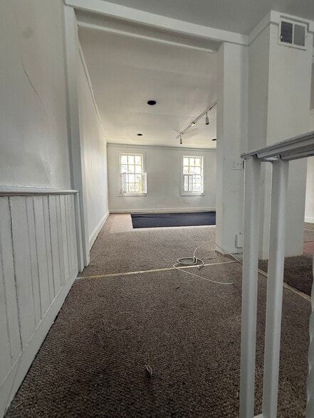 More Photos Of 1669 Wisconsin Ave NW, Washington Storefront For Lease