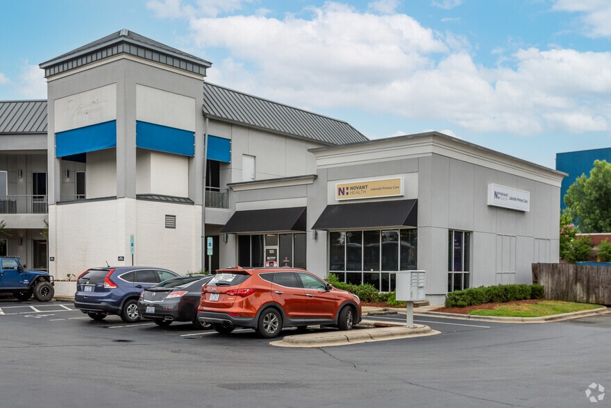 More Photos Of 7752-7756 Gateway Ln, Concord Medical For Lease