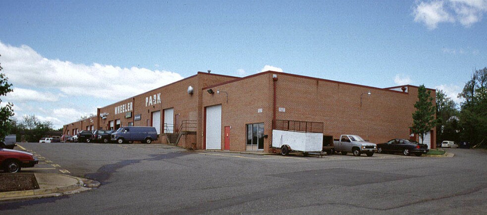 More Photos Of 3907-3937 Wheeler Ave, Alexandria Warehouse For Lease