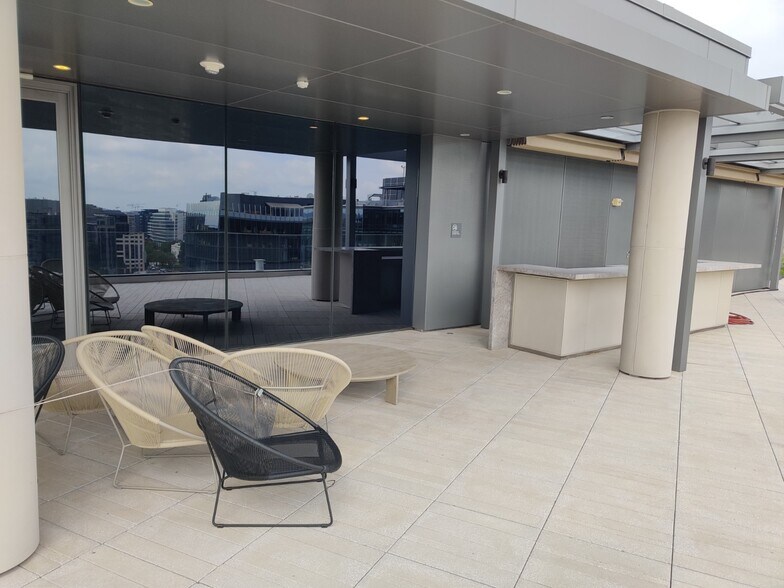 More Photos Of 1201 New York Ave NW, Washington Office For Lease
