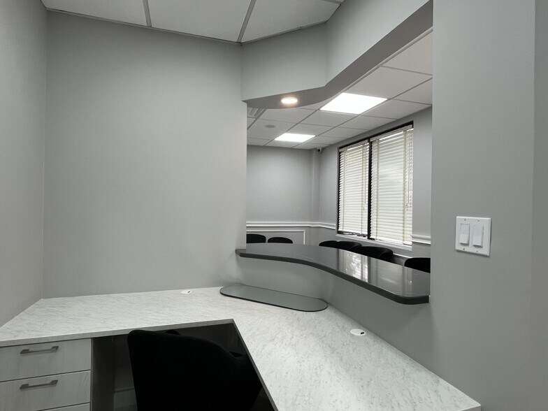 More Photos Of 685 Bloomfield Ave, Verona Medical For Lease