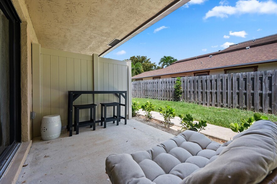 More Photos Of 1262 The 12th Fairway, Wellington Apartments For Sale