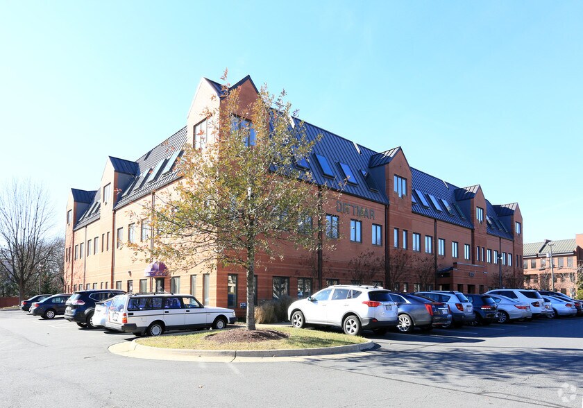 Primary Photo Of 8321 Old Courthouse Rd, Vienna Office For Lease