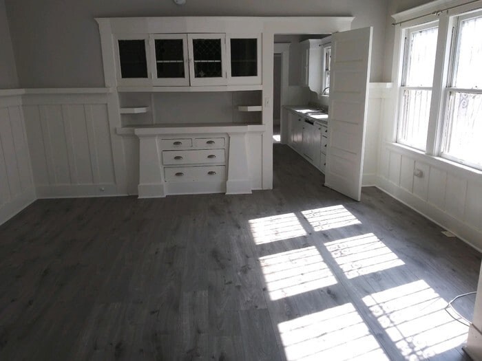 More Photos Of 1651 W 11th Pl, Los Angeles Apartments For Sale