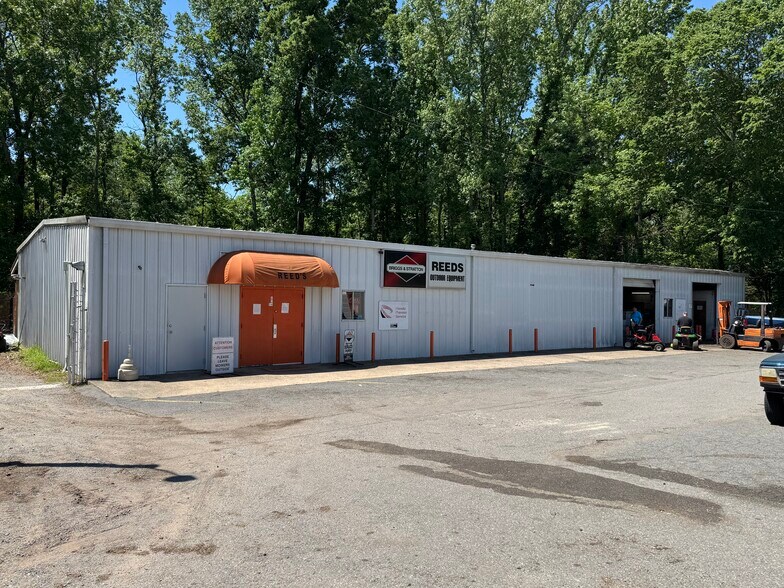 More Photos Of 8623 Colonel Glenn Rd, Little Rock Industrial For Lease