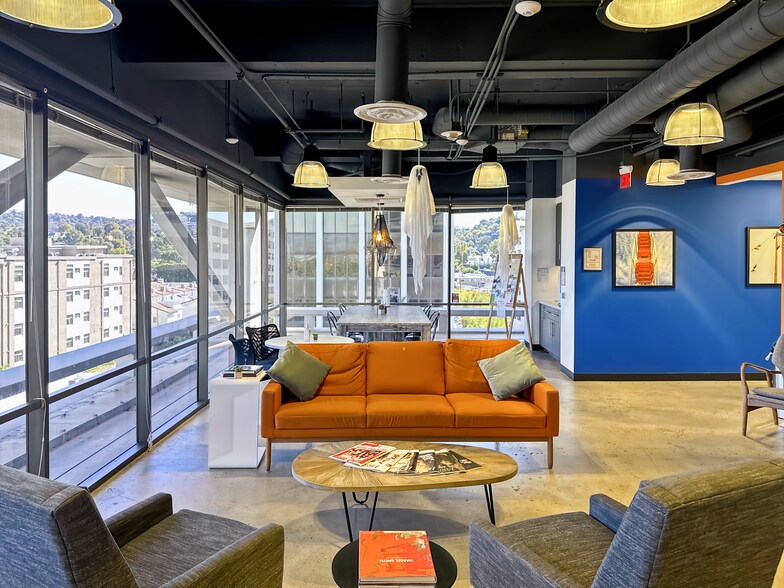 More Photos Of 15233 Ventura Blvd, Sherman Oaks Office For Lease