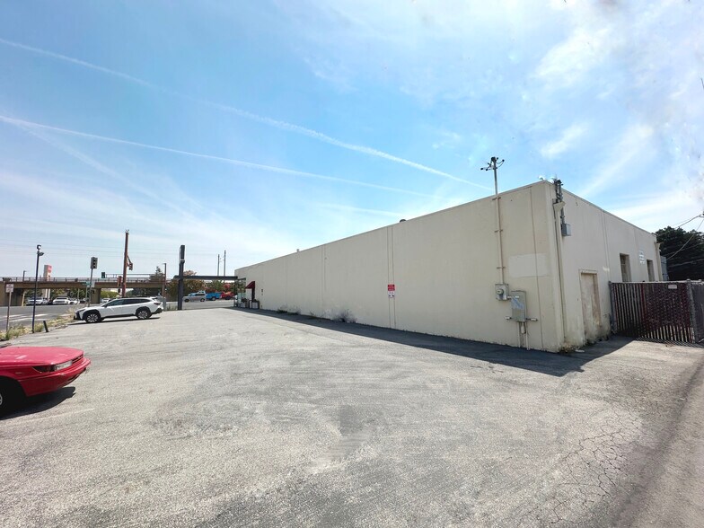 More Photos Of 1310 El Camino Real, San Carlos Freestanding For Lease