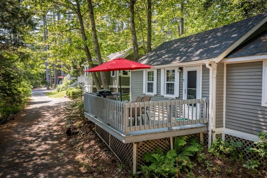 More Photos Of 2076 Atlantic Hwy, Lincolnville Hotel For Sale