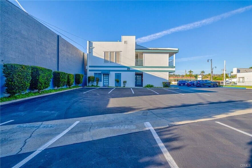 More Photos Of 16336 Whittier Blvd, Whittier Medical For Sale