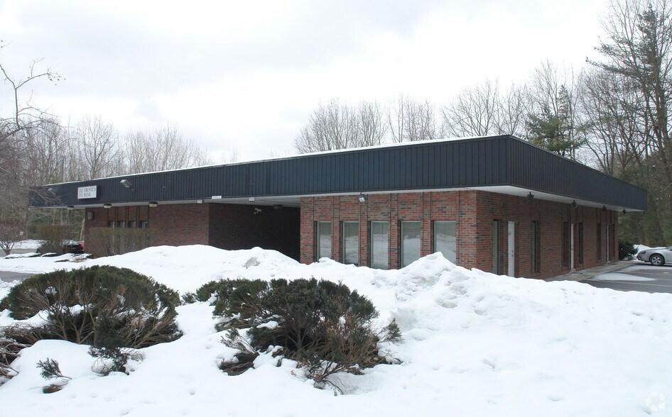 More Photos Of 308 Ushers Rd, Ballston Lake Bank For Lease