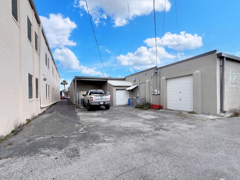 More Photos Of 130-132 W Central Ave, Winter Haven Storefront For Sale