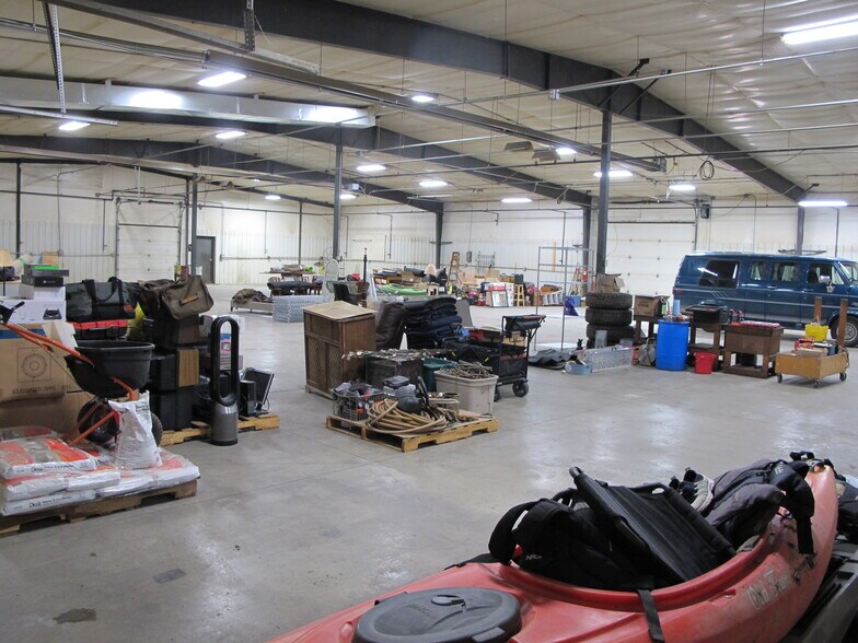 More Photos Of 713 E Main St, Waukon Manufacturing For Sale