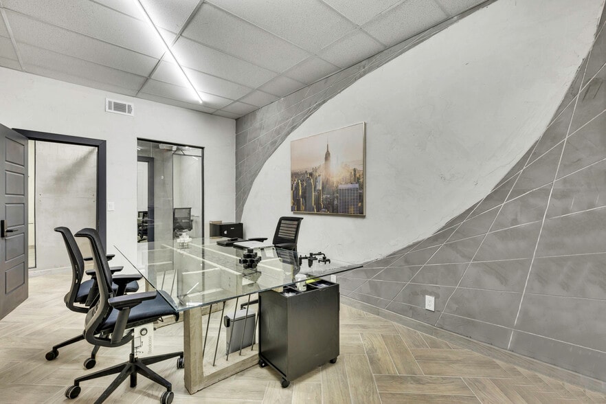 More Photos Of 1528 E Yandell Dr, El Paso Loft Creative Space For Sale