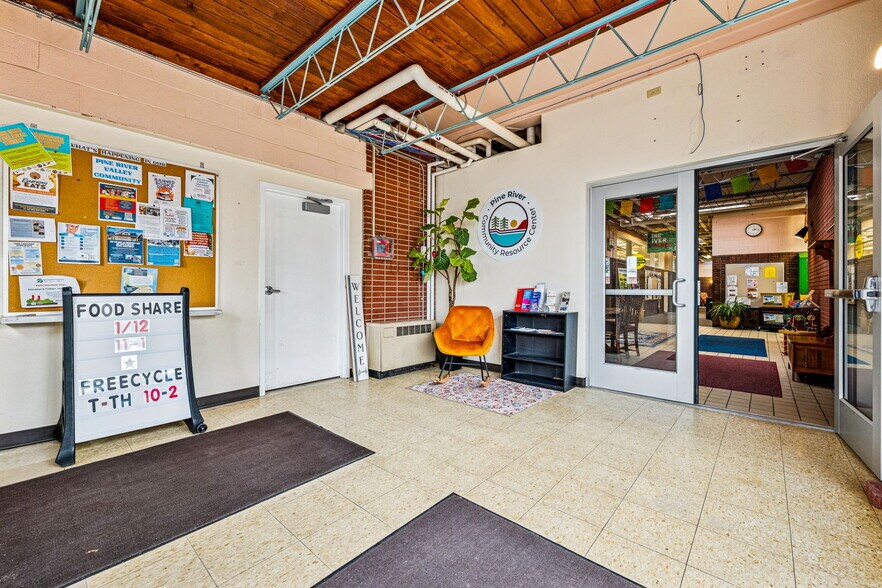 More Photos Of 658 S East St, Bayfield Flex For Sale