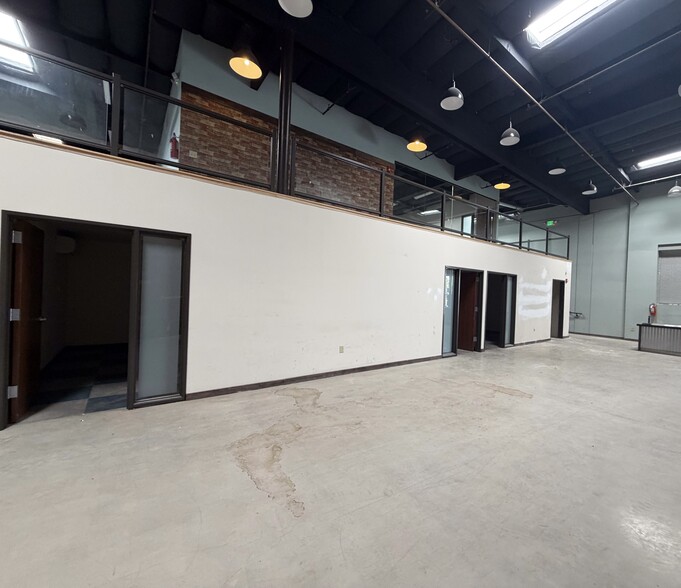 More Photos Of 44204-44276 10th St W, Lancaster Unknown For Lease