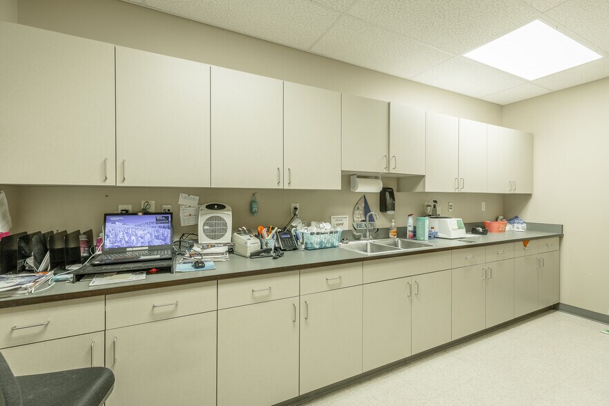 More Photos Of 1726 Gunbarrel Rd, Chattanooga Medical For Lease