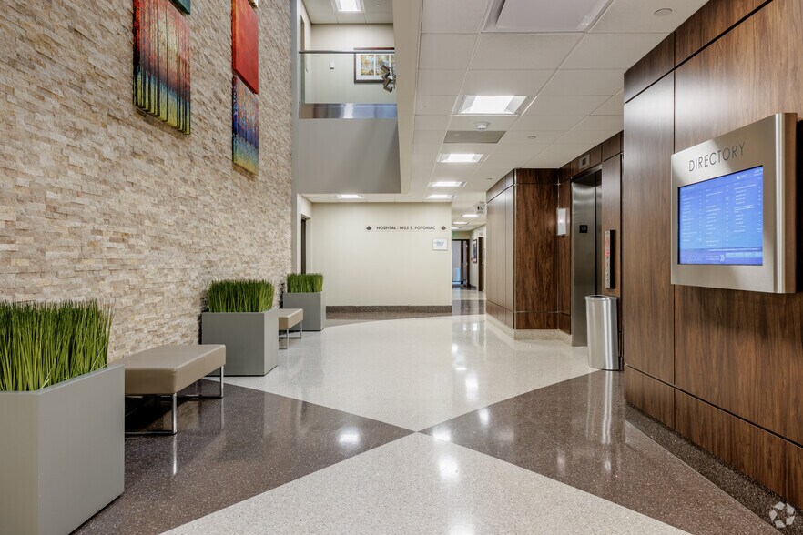 More Photos Of 1411 S Potomac St, Aurora Unknown For Lease