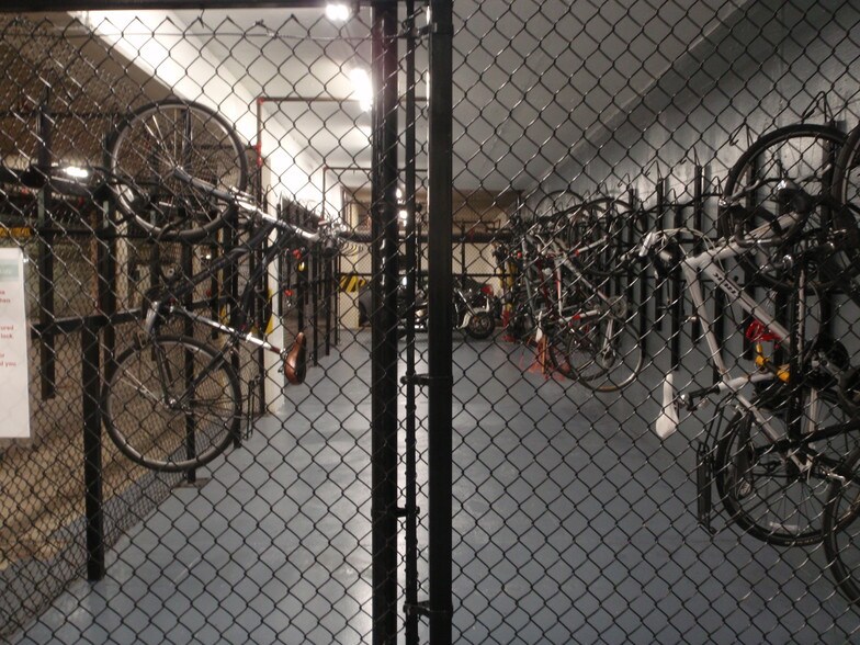More Photos Of 1301 K St NW, Washington Office For Lease