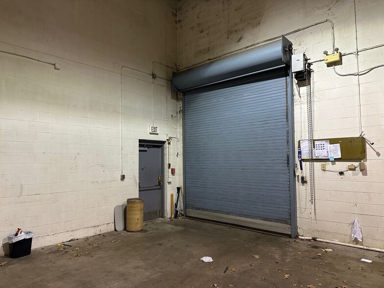 More Photos Of 2351 Whirlpool St, Niagara Falls Office For Lease