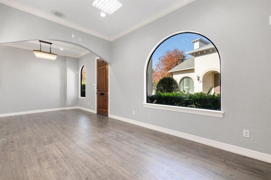 More Photos Of 12832 Willow Centre Dr, Houston Office Residential For Sale