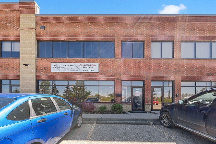 More Photos Of 3750 46th Ave SE, Calgary Warehouse For Sale