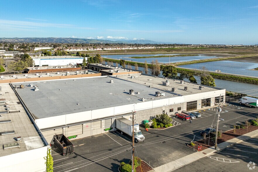 More Photos Of 14700 Doolittle Dr, San Leandro Warehouse For Lease