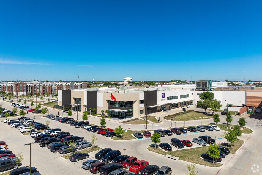 More Photos Of 3560 W Camp Wisdom Rd, Dallas Medical For Lease