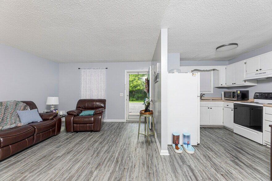 More Photos Of 100 S Kirkland Ave, Elkin Apartments For Sale