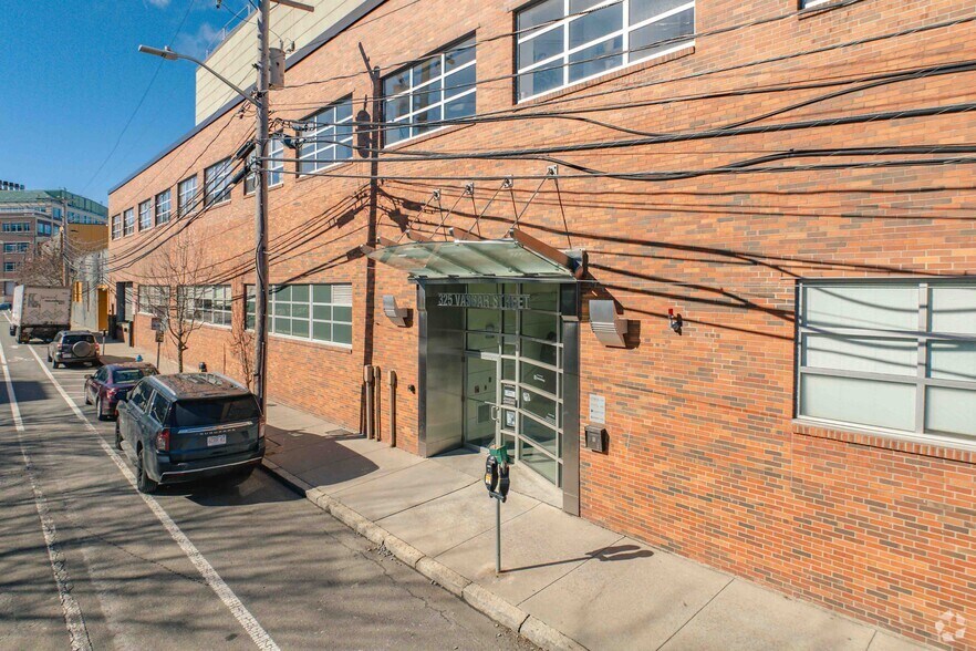 More Photos Of 325 Vassar St, Cambridge Research And Development For Lease