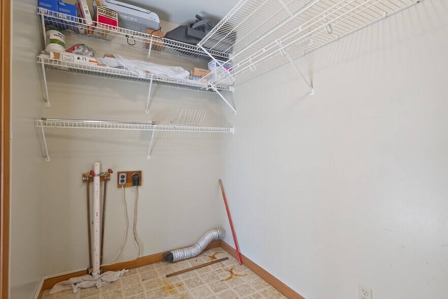 More Photos Of 1441 Saint Marys Ave, Sidney Office For Sale