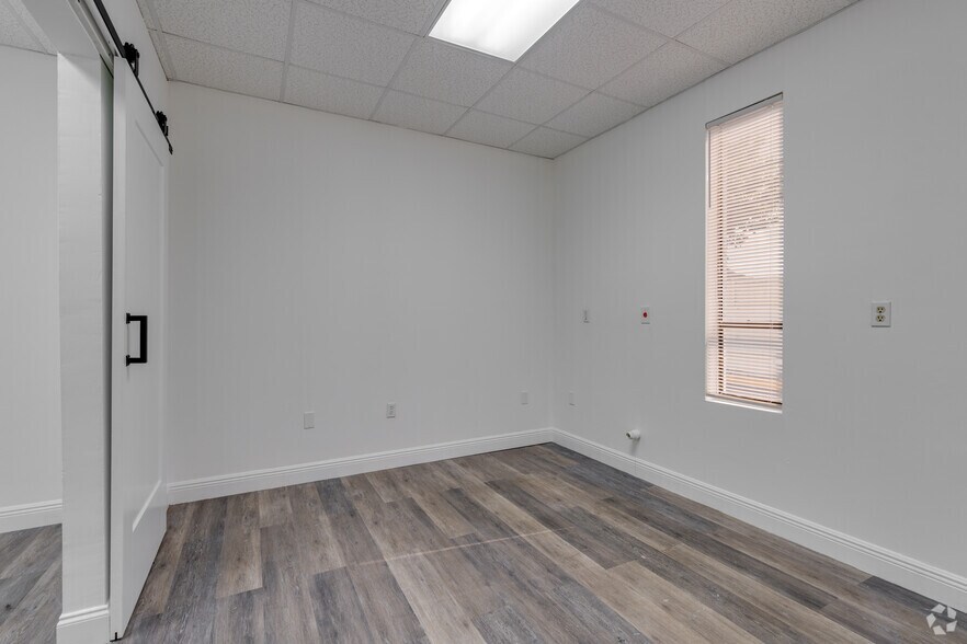 More Photos Of 7100-7200 W Commercial Blvd, Lauderhill Medical For Sale