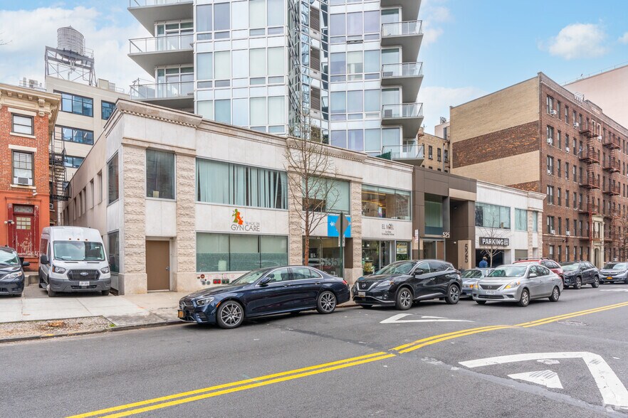 Primary Photo Of 535 Clinton Ave, Brooklyn Medical For Lease