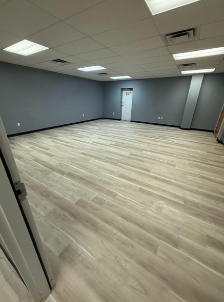 More Photos Of 1420 Holly Road, Corpus Christi Warehouse For Lease