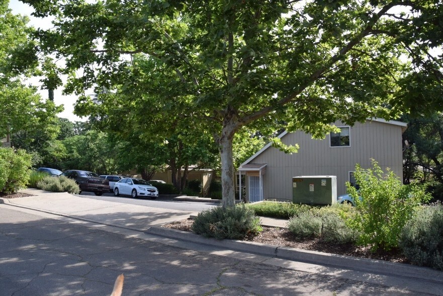 More Photos Of 2115-2135 Waldon St, Redding Apartments For Sale